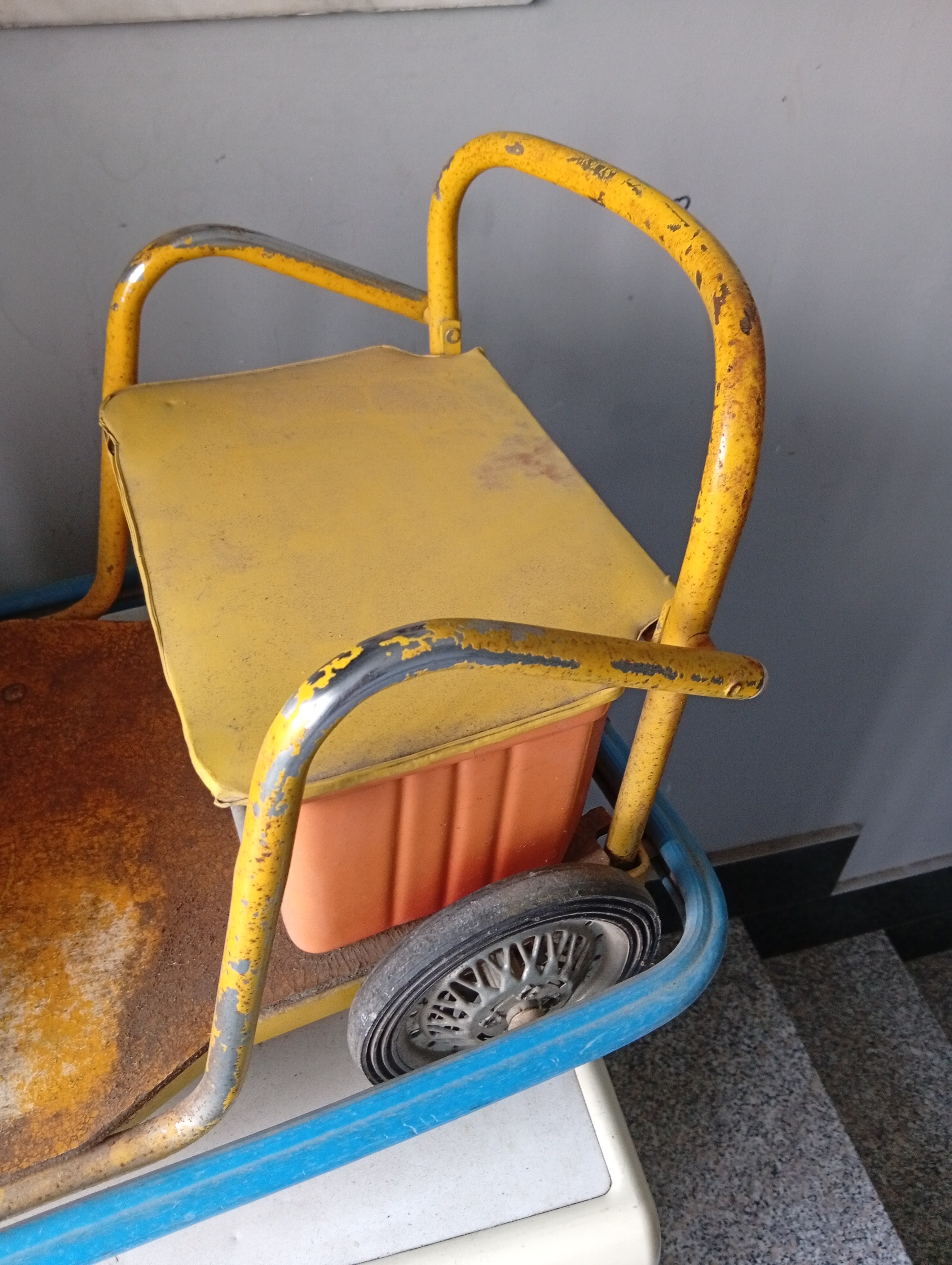 Prossimo restauro autoscontro Giordani