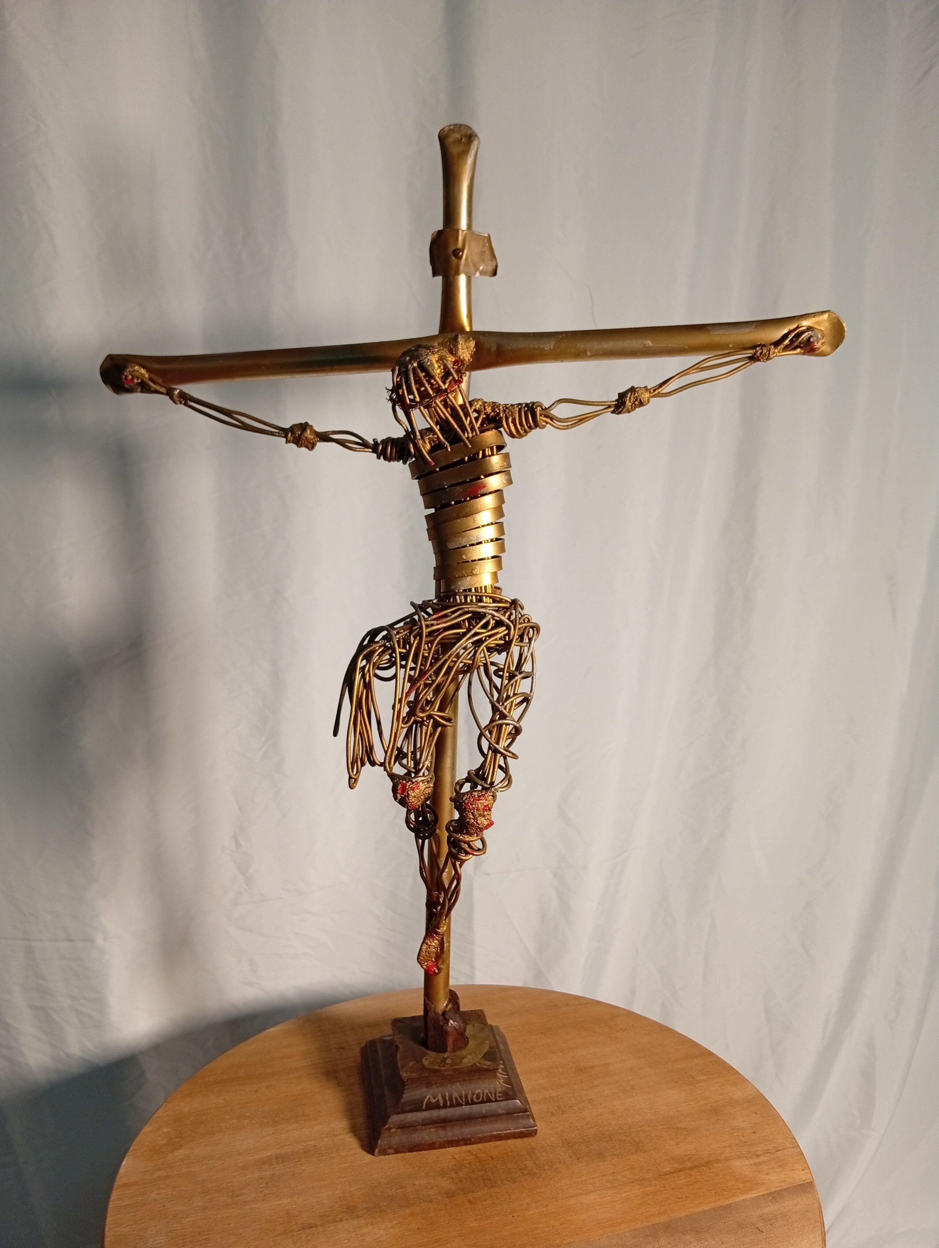 Scultura arte moderna Cristo