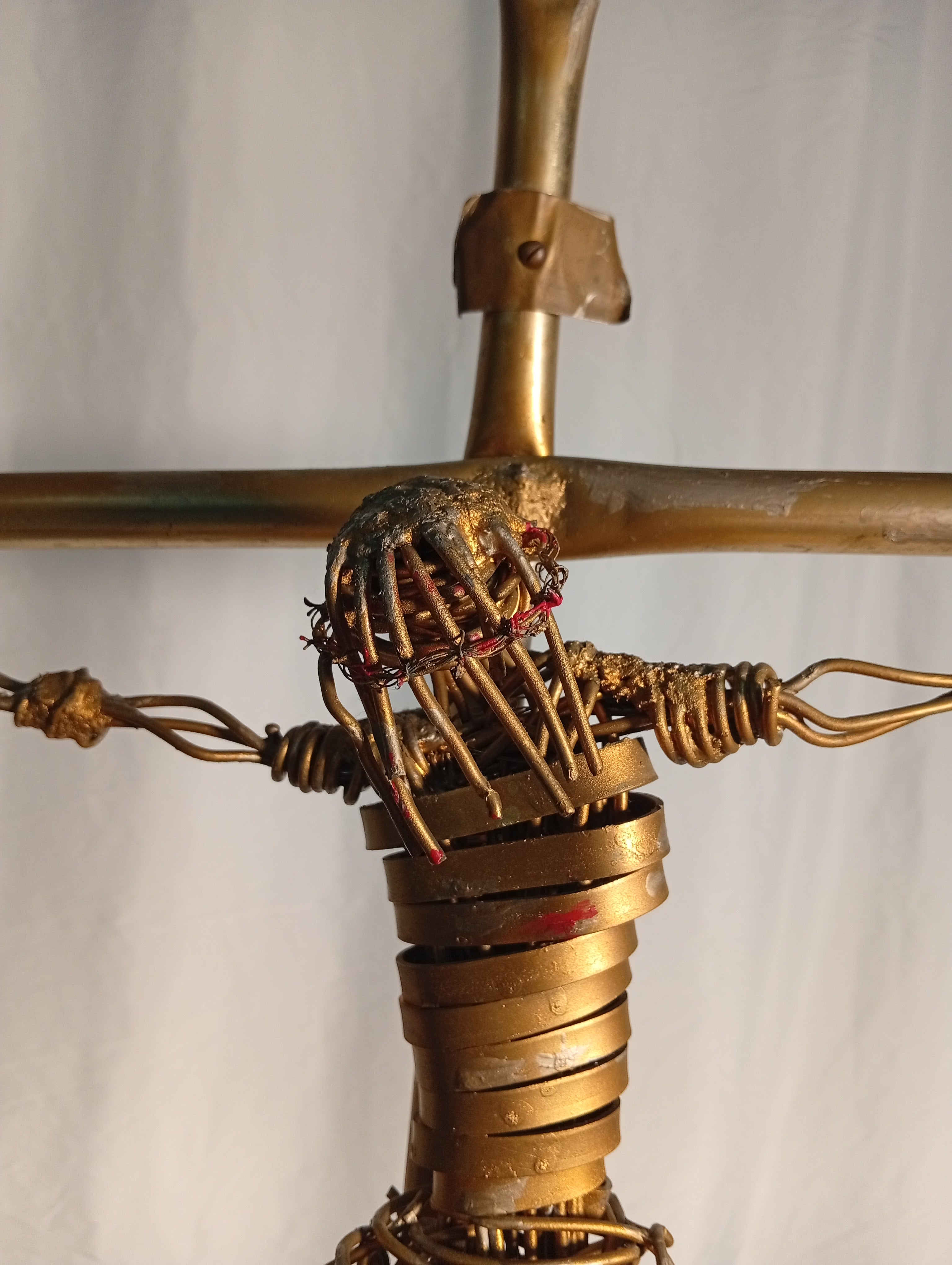 Scultura arte moderna Cristo